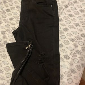 Men’s black jeans with destruction